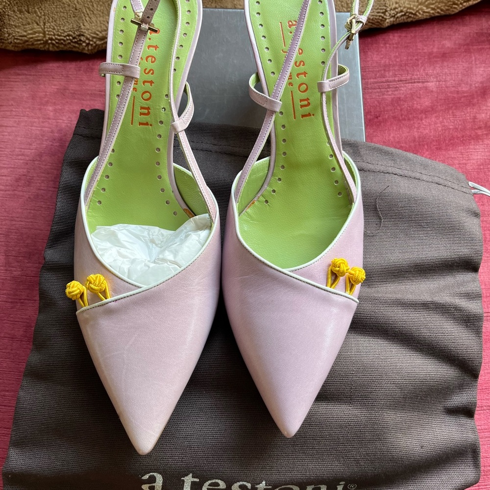 NEW. Testoni Elegant  European Sling backs Made in Italy